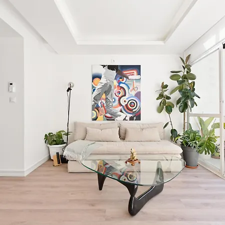 Pineapple Spiteri 12 Apartment